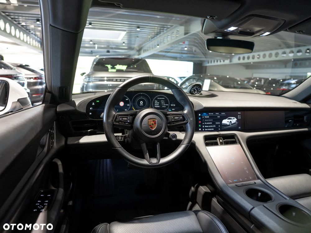 Porsche Taycan 4S - 24