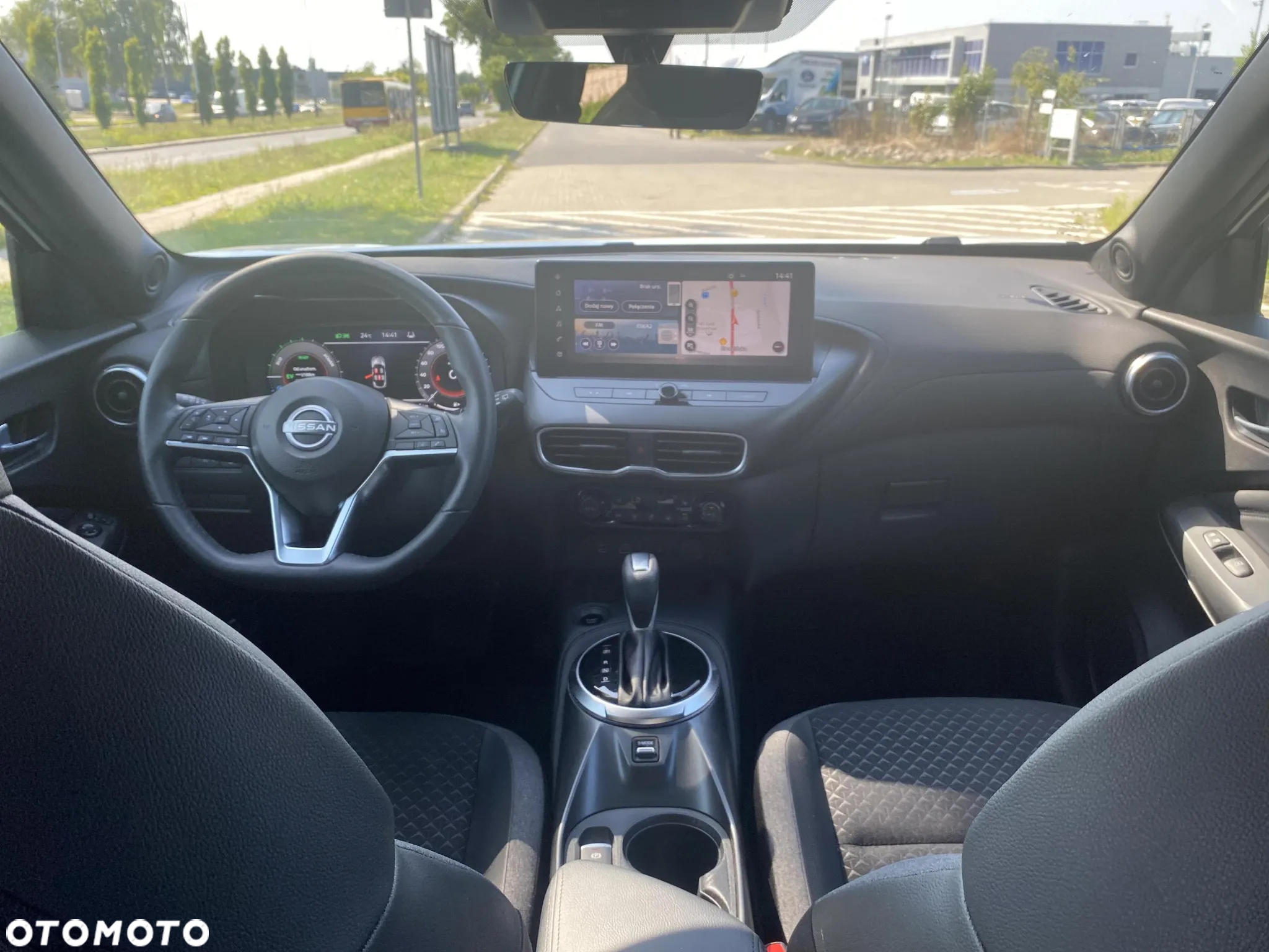 Nissan Juke 1.6 Hybrid N-Connecta AMT - 23