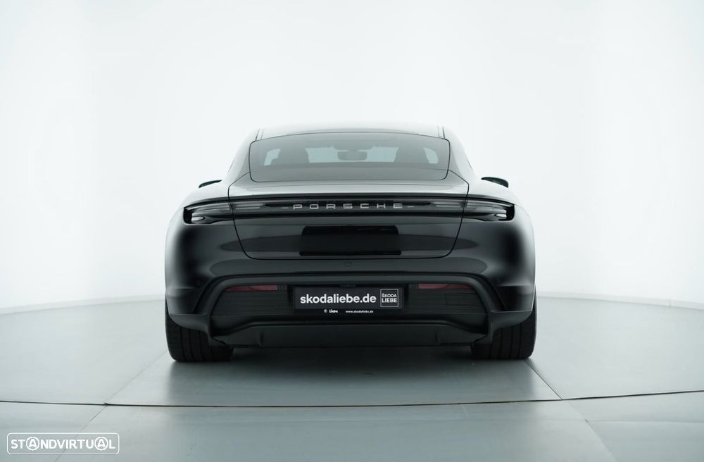 Porsche Taycan 4S - 5