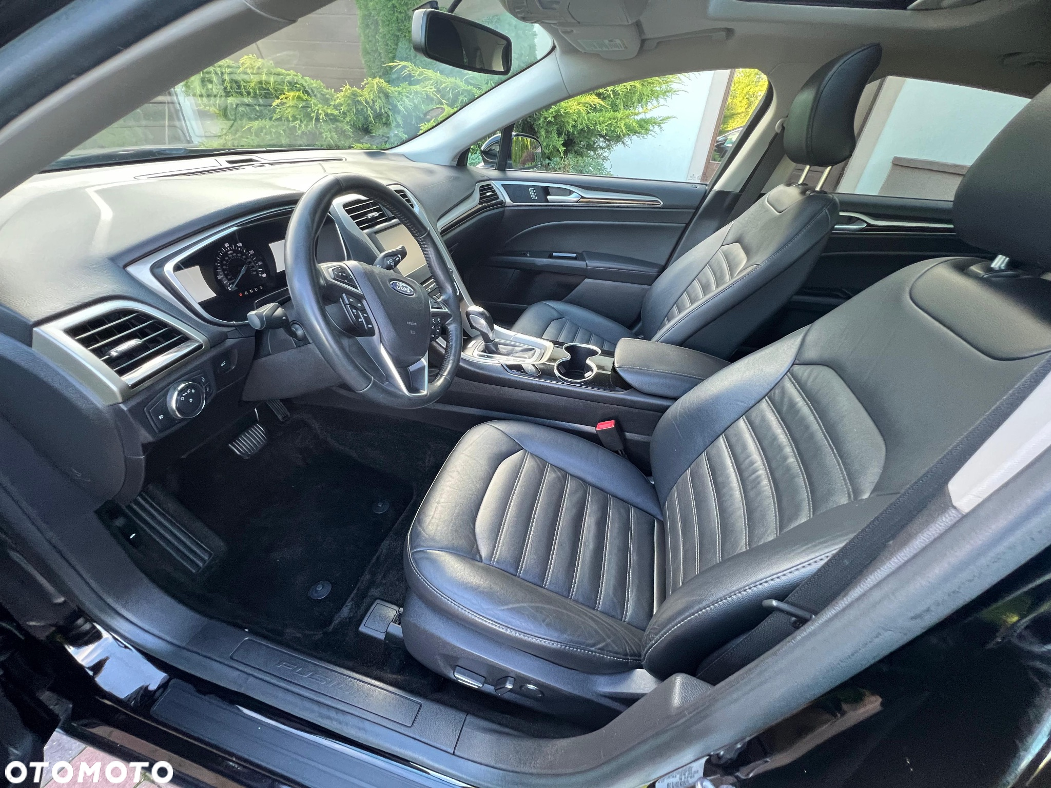 Ford Fusion 2.0 EcoBoost Titanium - 11