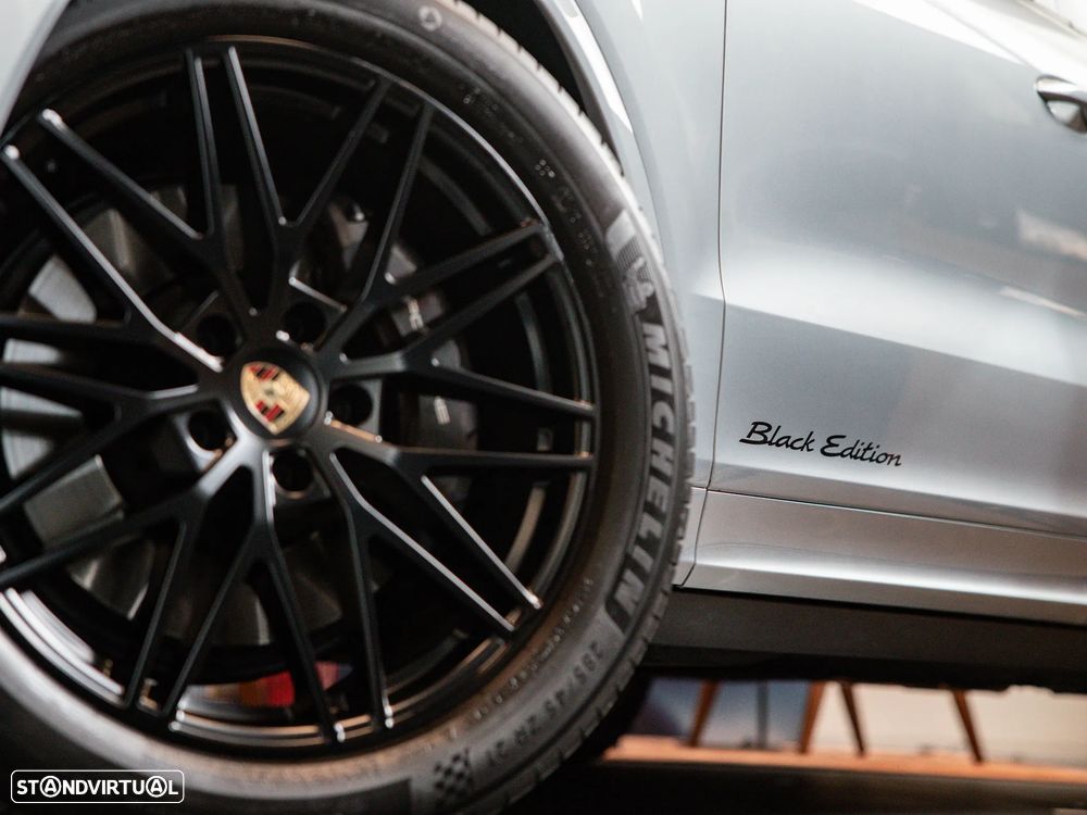Porsche Cayenne Coupé E-Hybrid Black Edition - 16