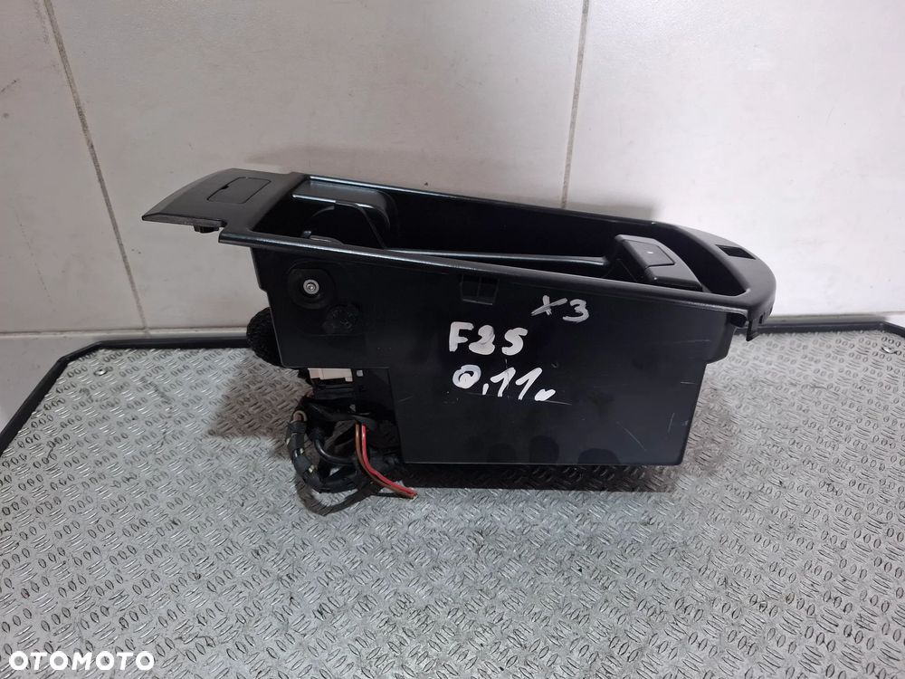 Wnętrze podłokietnika  AUX USB BMW X3 F25 2011 rok ne 105004886 - 3