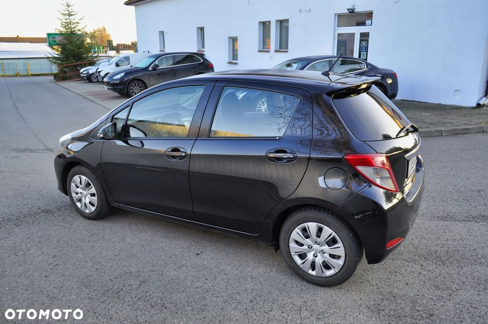 Toyota Yaris - 12