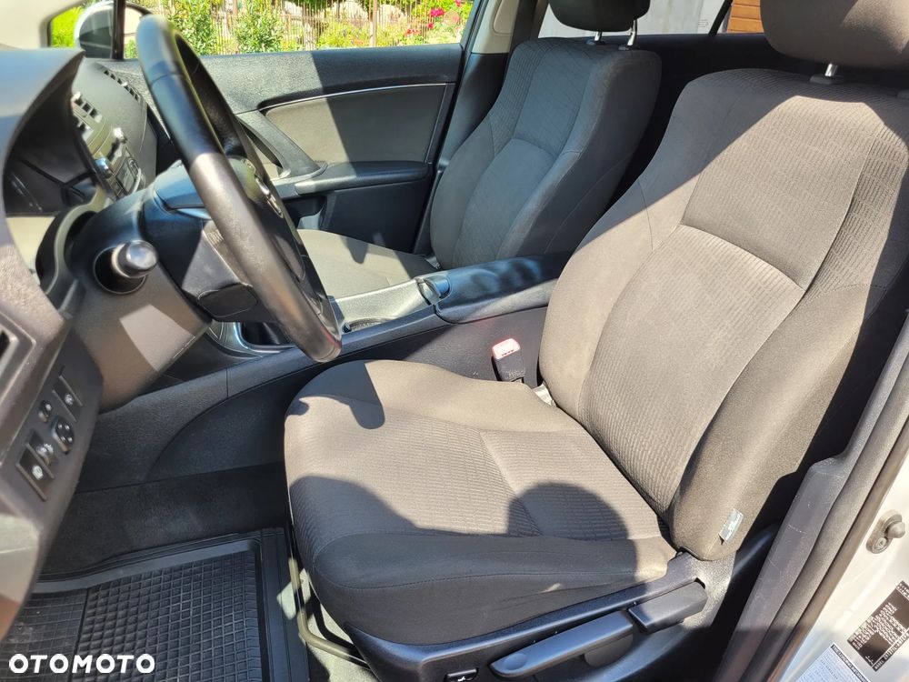 Toyota Avensis 1.8 Sol - 10