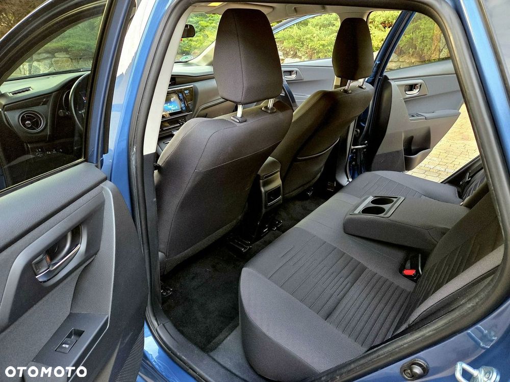 Toyota Corolla - 13