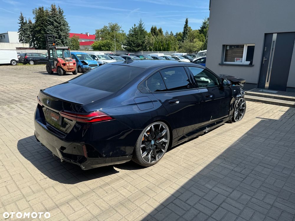 BMW i5 83.9kWh eDrive40 M Sport Edition - 5