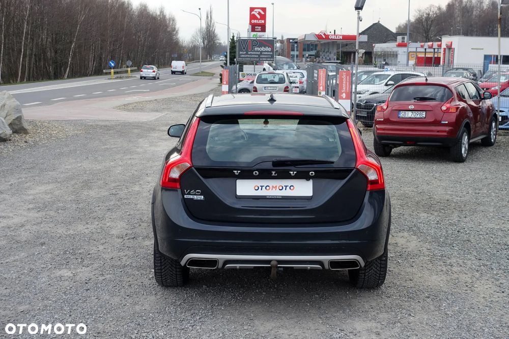 Volvo V60 Cross Country D4 Geartronic Summum - 6