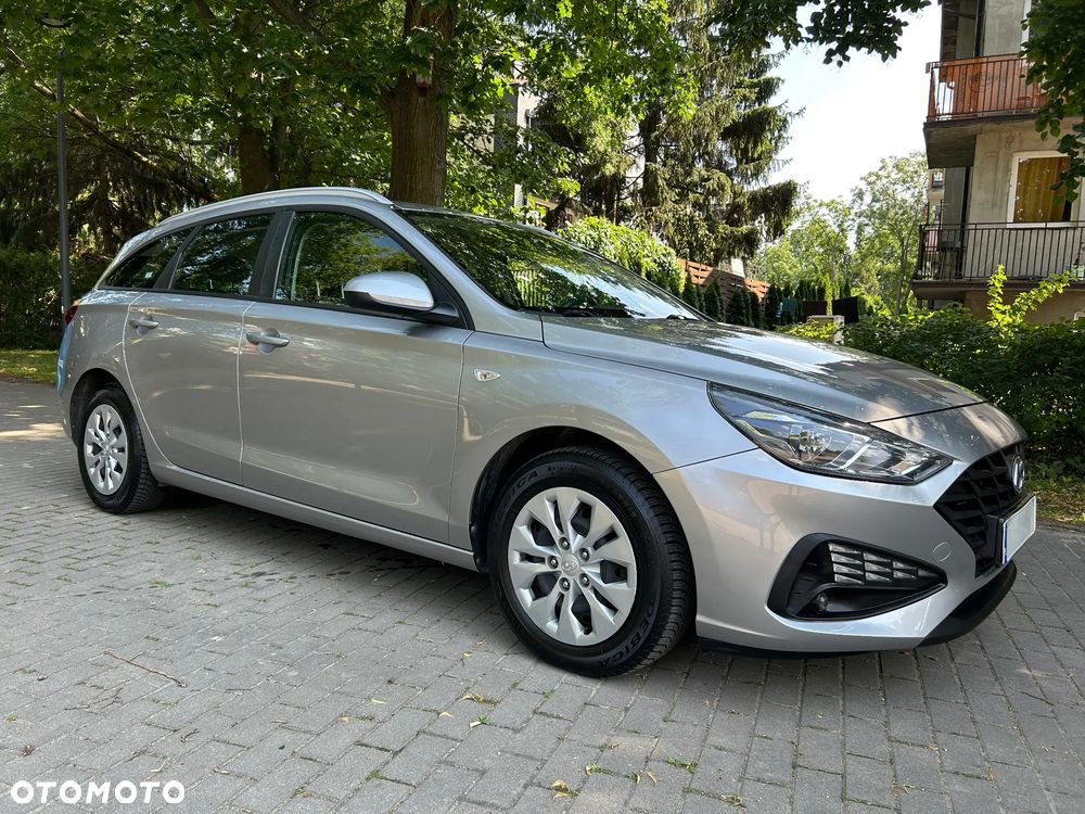 Hyundai i30 1.5 DPI Classic + - 34