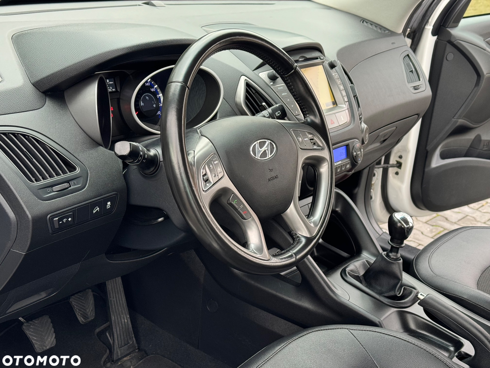 Hyundai ix35 1.7 CRDi 2WD blue Style - 22