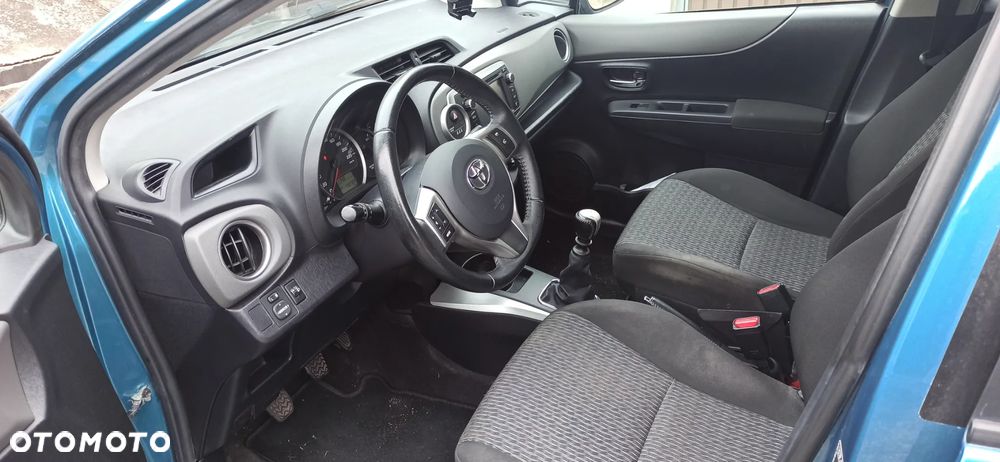Toyota Yaris 1.33 Premium - 7