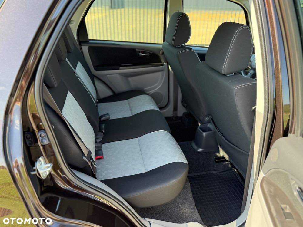 Suzuki SX4 1.6 Premium 4WD - 25