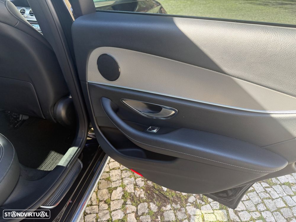 Mercedes-Benz E 220 d Avantgarde 4-Matic - 19