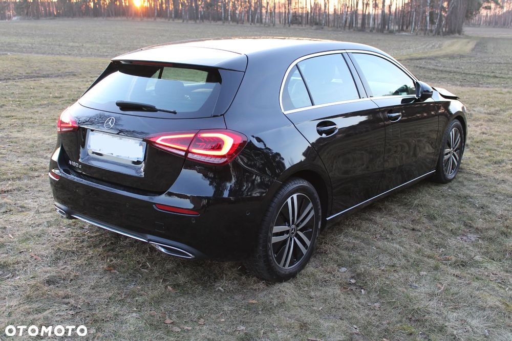 Mercedes-Benz Klasa A 180 d 8G-DCT Progressive - 1