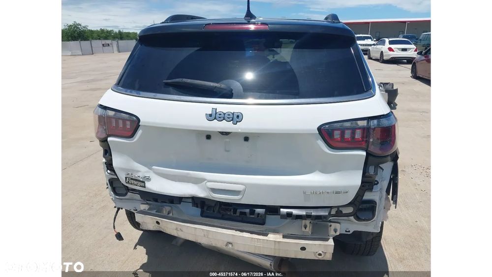 Jeep Compass - 8