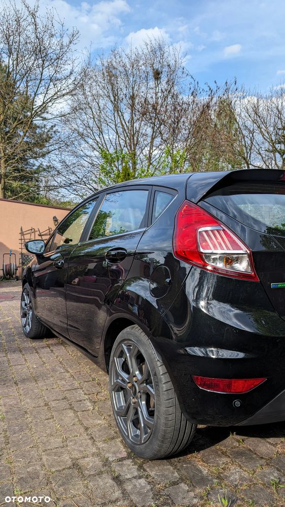 Ford Fiesta 1.0 EcoBoost Titanium X - 4