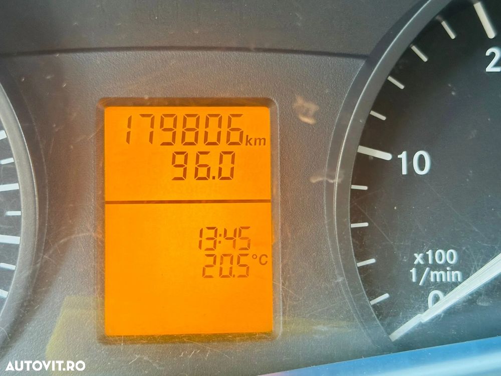 Mercedes-Benz Sprinter - 9