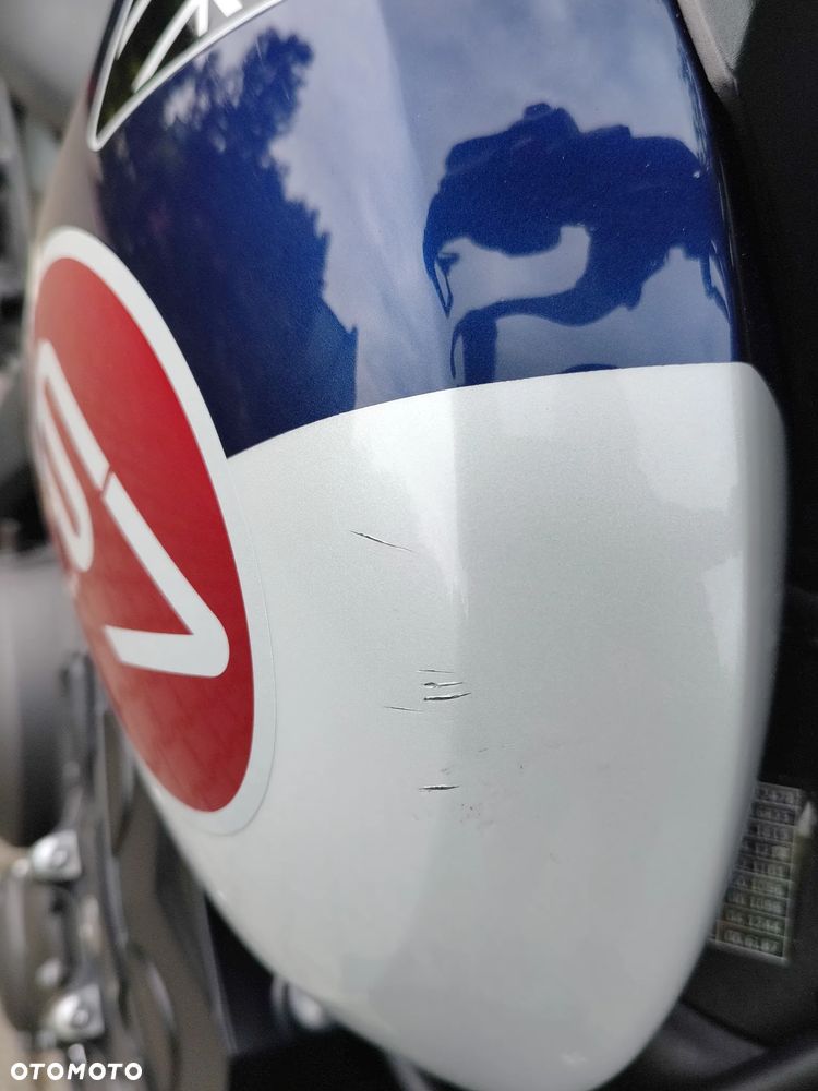 Triumph Trident - 16