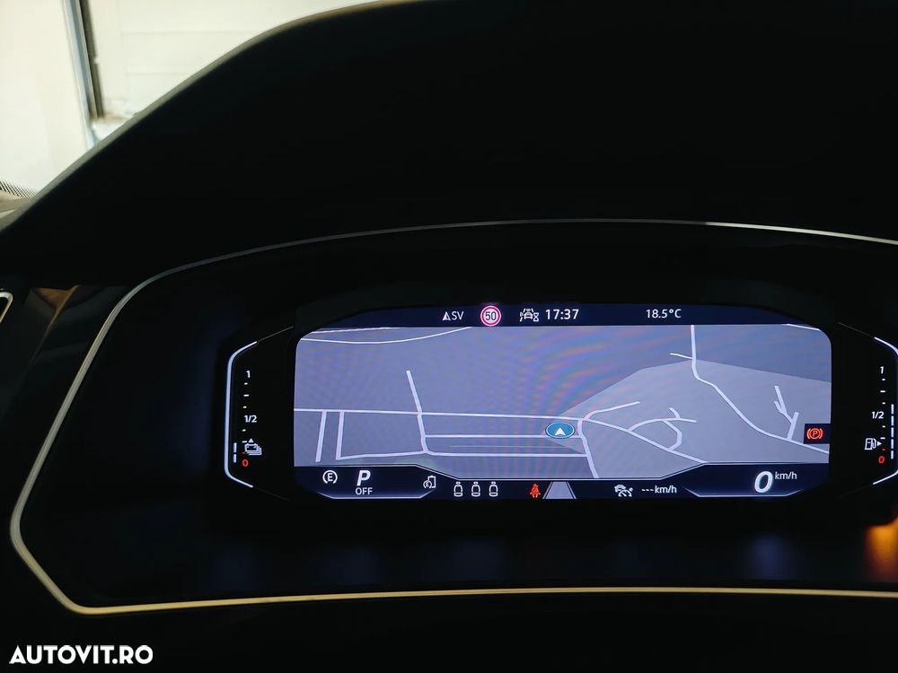 Volkswagen Tiguan - 24