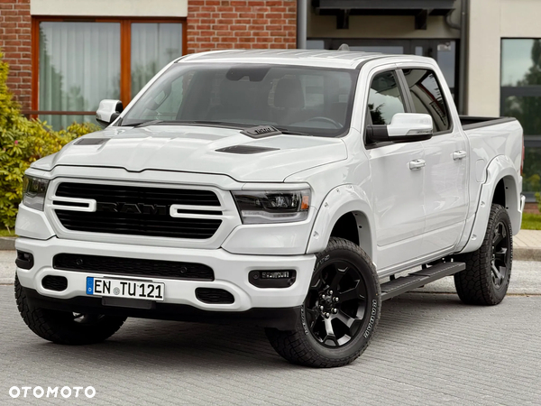 RAM 1500 Crew Cab Shortbed Laramie