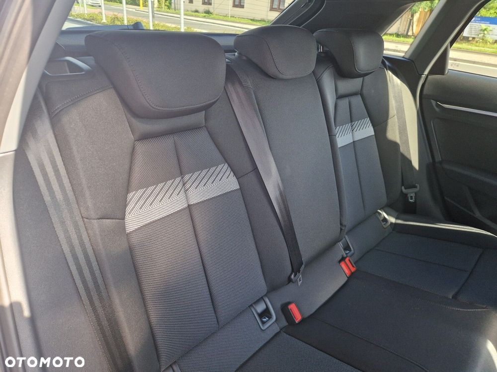 Audi A3 Sportback TFSI mHEV 110 kW Advanced S tronic - 12