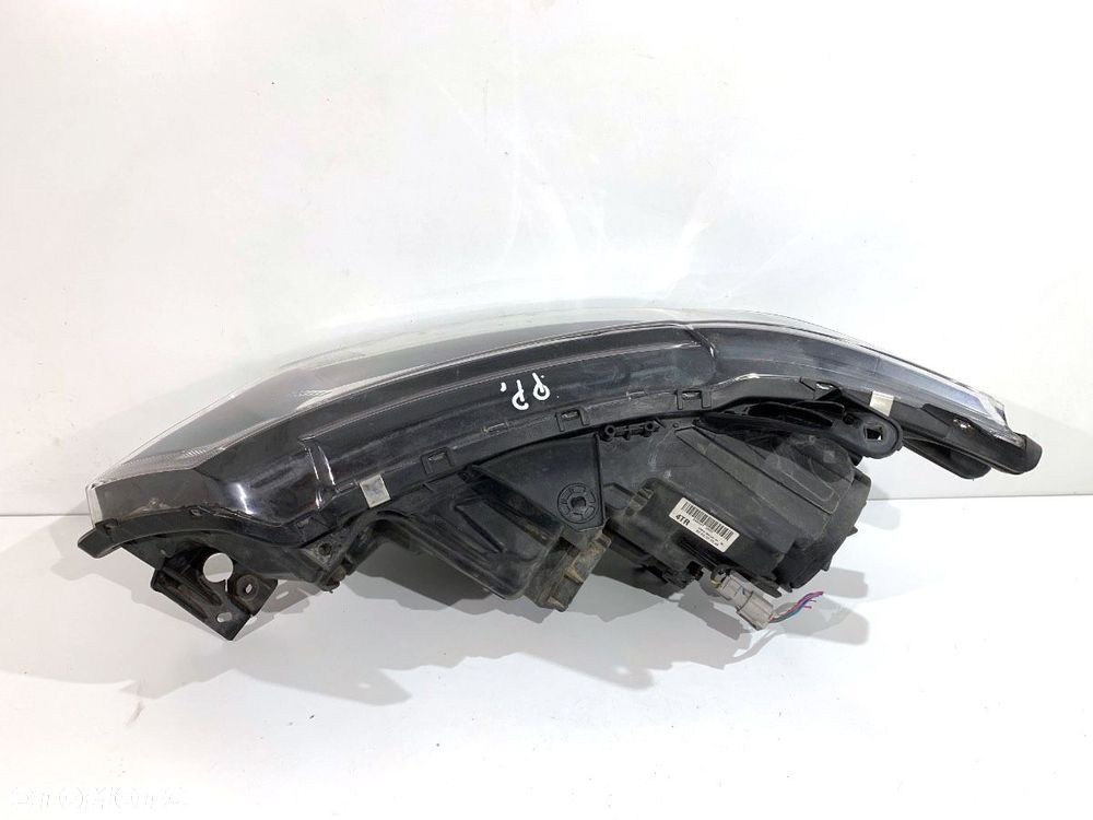 REFLEKTOR PRAWY PRZÓD FULL LED  MITSUBISHI OUTLANDER III (GG_W, GF_W, ZJ, ZL, ZK) 2010 - 2022 2.0 - 2