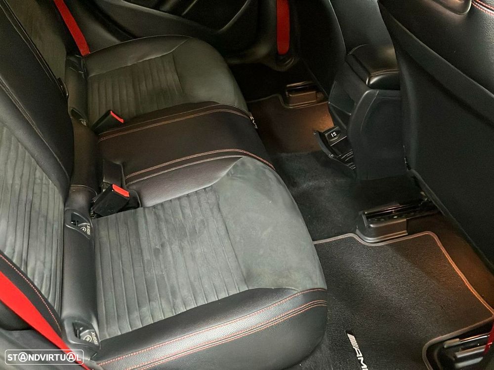 Mercedes-Benz A 45 AMG 4-Matic - 15