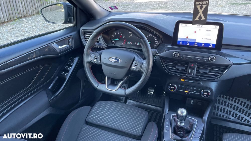 Ford Focus 1.0 EcoBoost Start-Stopp-System ST-LINE - 10