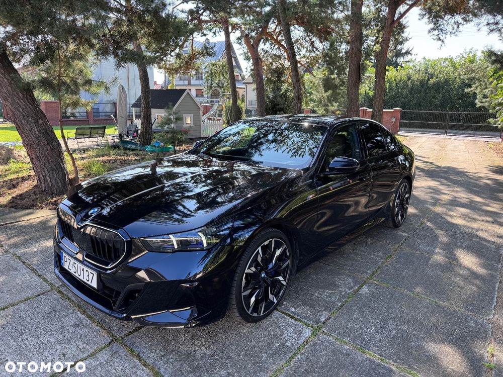 BMW Seria 5 520d xDrive mHEV M Sport - 1