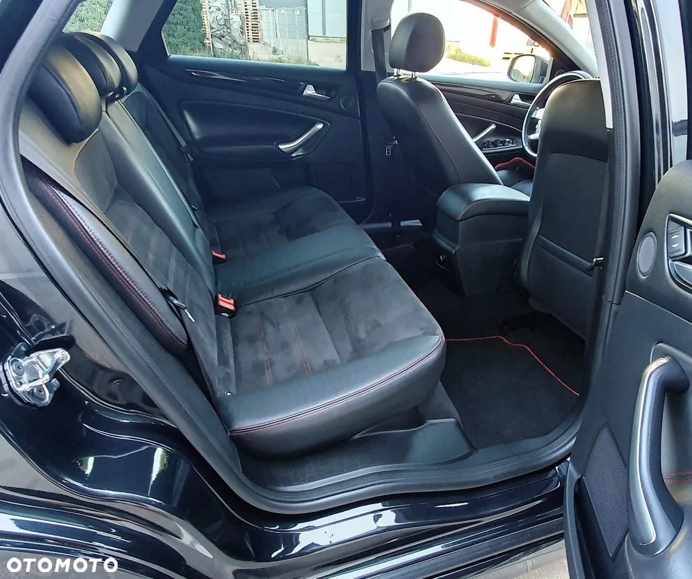 Ford Mondeo 2.0 TDCi Titanium S - 24
