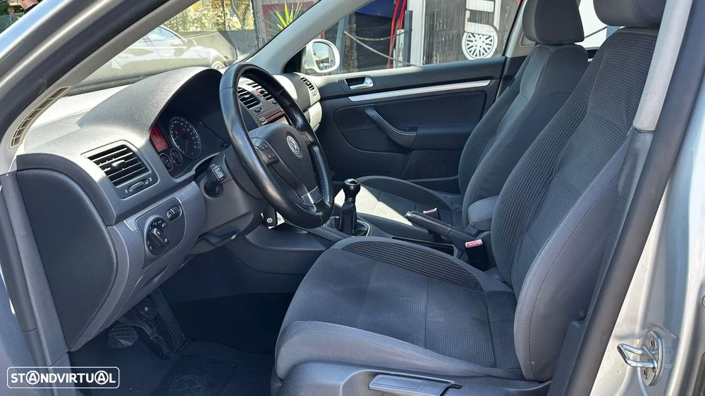 VW Golf 1.9 TDi BlueM. Confortline - 6