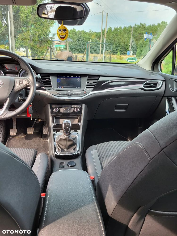 Opel Astra 1.2 Turbo Elegance - 10