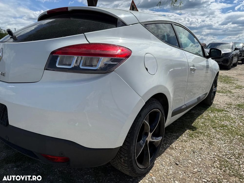 Renault Megane Coupe dCi 160 FAP GT - 6