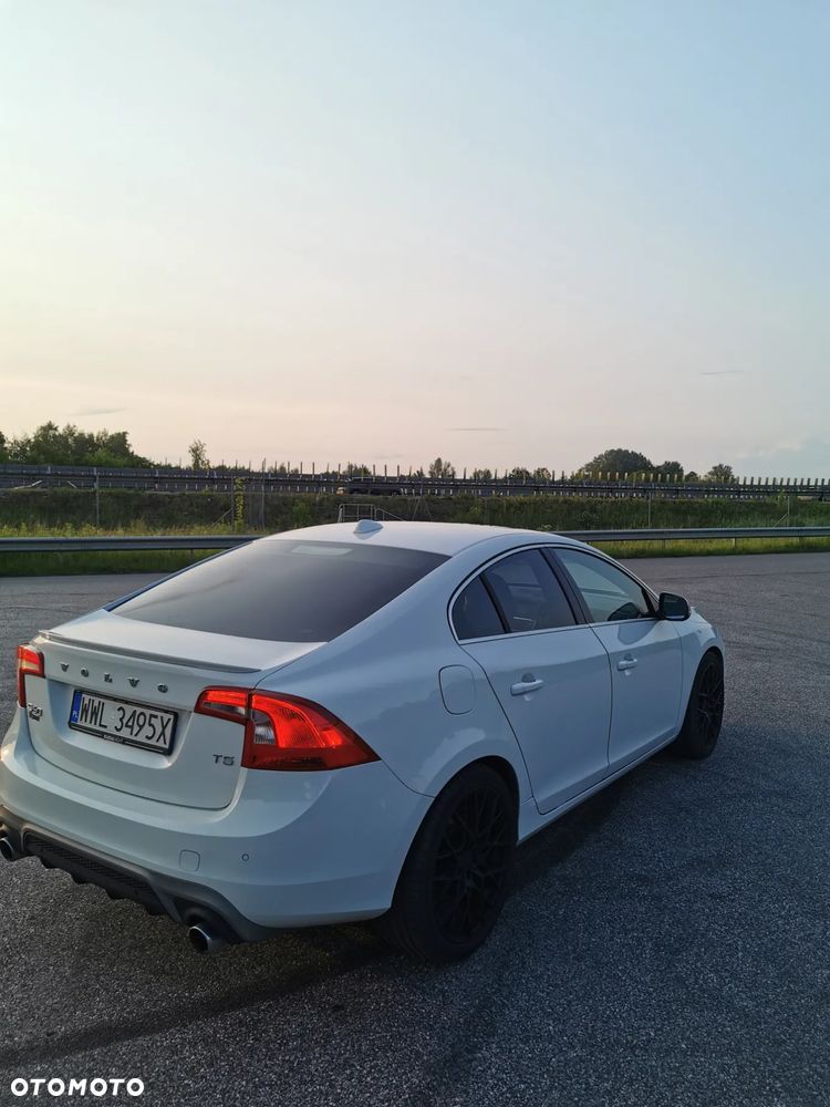 Volvo S60 T5 Geartronic RDesign - 3
