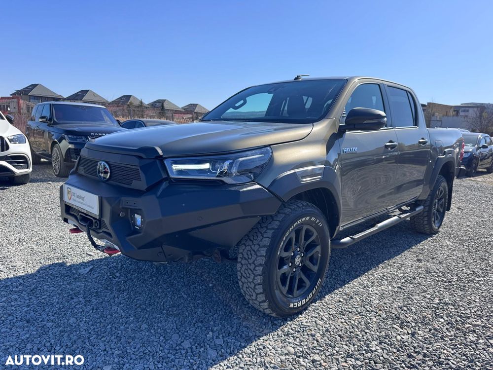 Toyota Hilux 2.8D 204CP 4x4 Double Cab AT Invincible