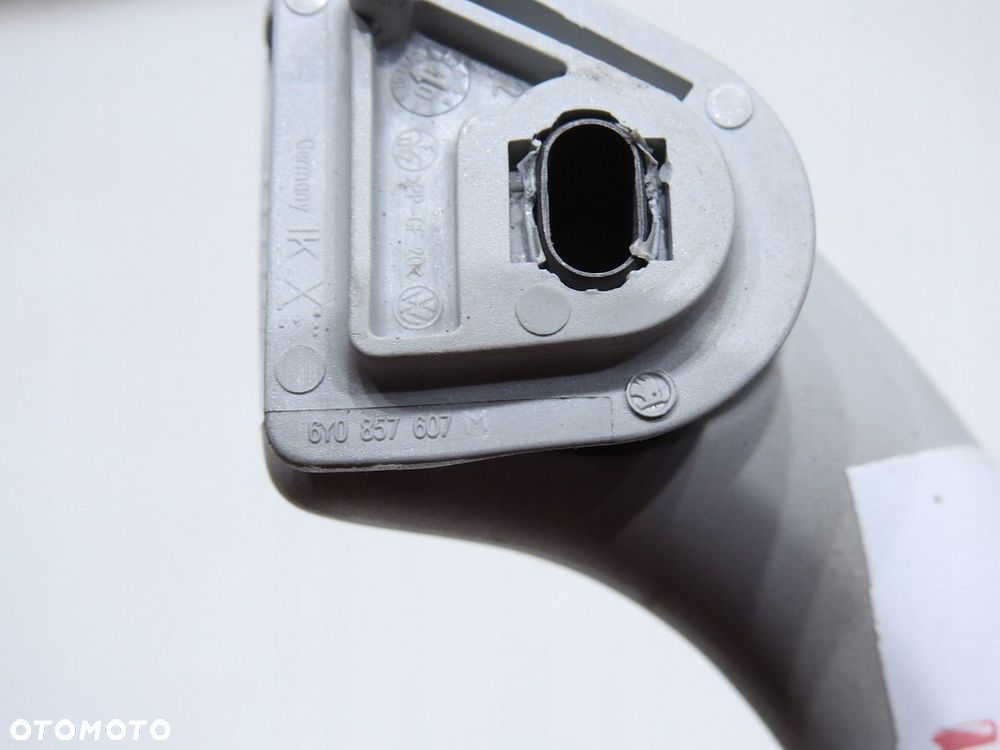 RĄCZKA UCHWYT PODSUFITKI PRZÓD SKODA FABIA II - 7