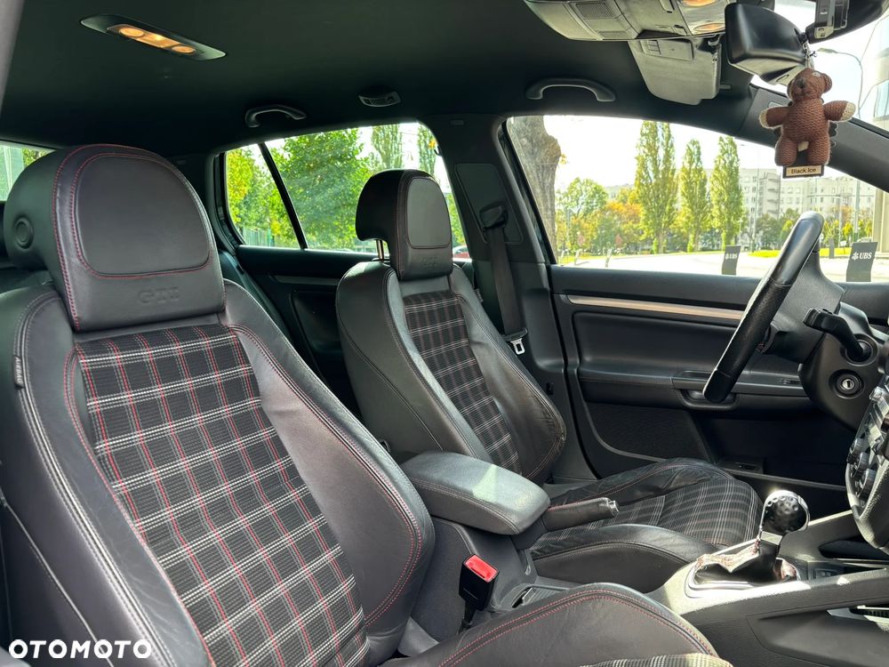Volkswagen Golf 2.0 TSI GTI Edition 30 DSG - 24