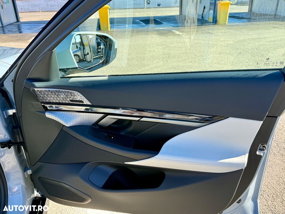 BMW Seria 5 550e xDrive AT PHEV - 11