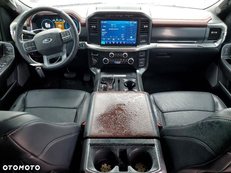 Ford F150 - 8