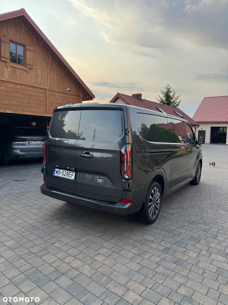 Ford Custom - 5