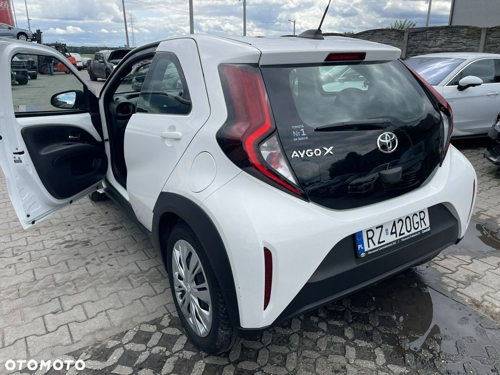 Toyota Aygo X 1.0 VVT-i Comfort CVT - 4