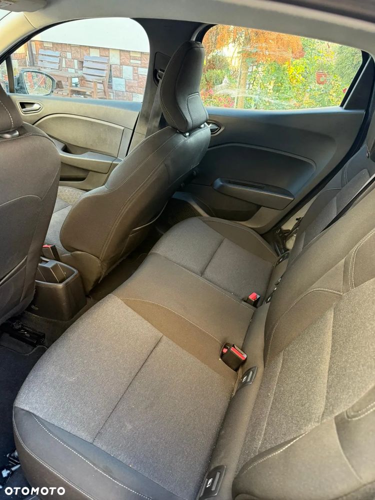 Renault Clio TCe 100 INTENS - 11