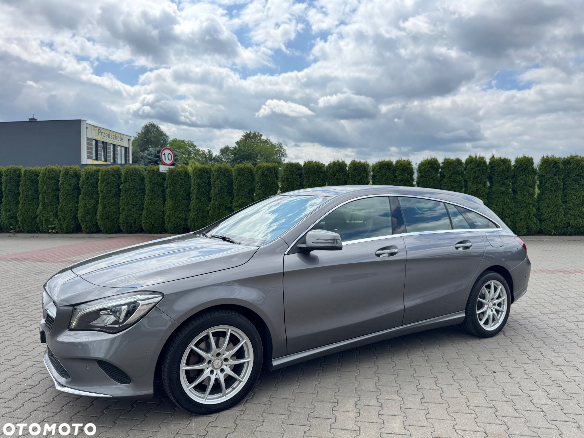 Mercedes-Benz CLA 220 d 4-Matic - 17