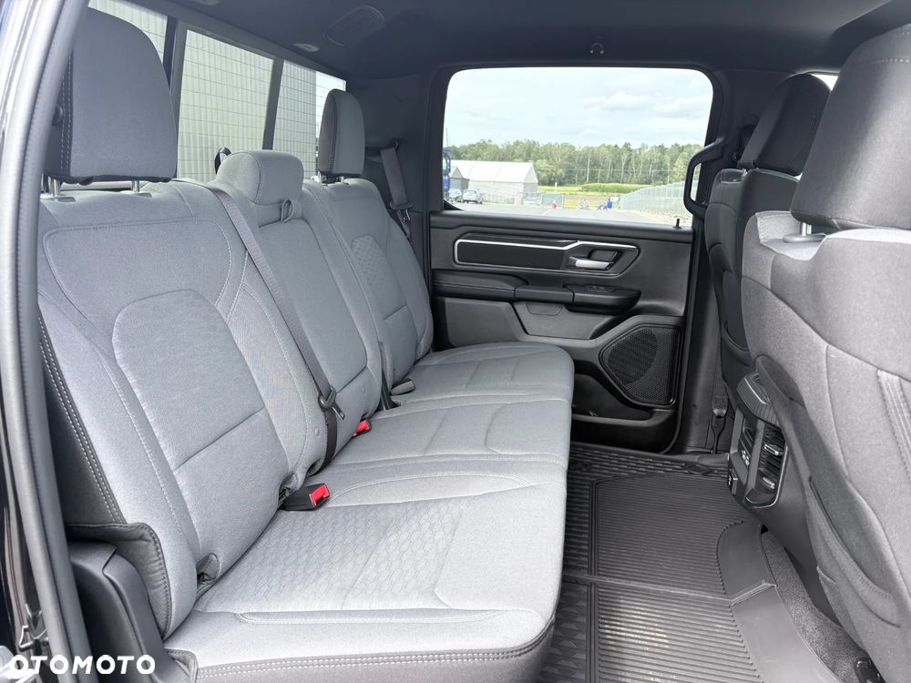 RAM 1500 - 11