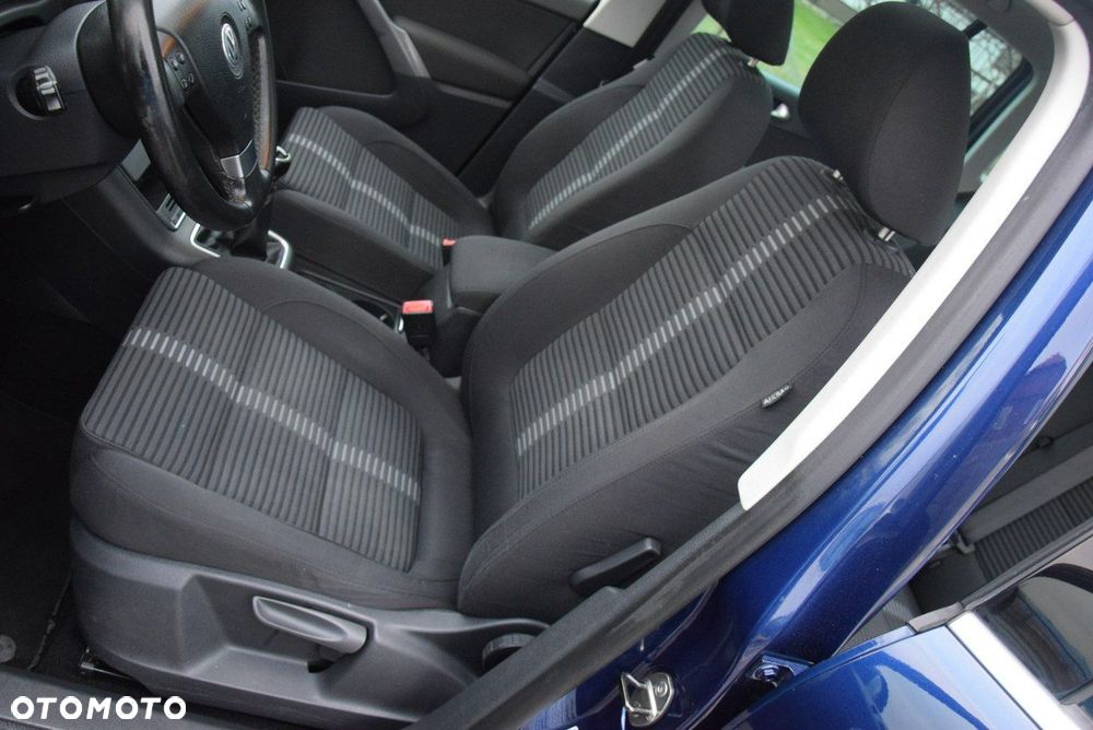 Volkswagen Tiguan 2.0 TDI DPF BlueMotion Technology Sport & Style - 33