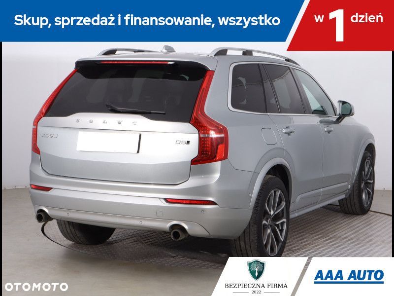 Volvo XC 90 - 7
