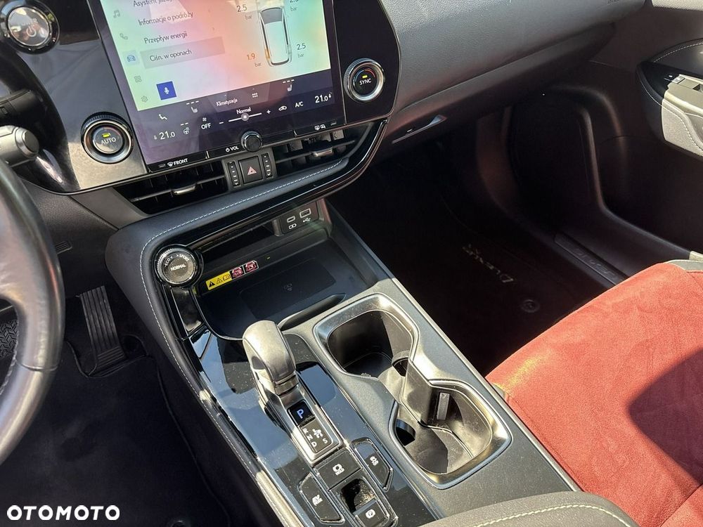 Lexus NX - 26