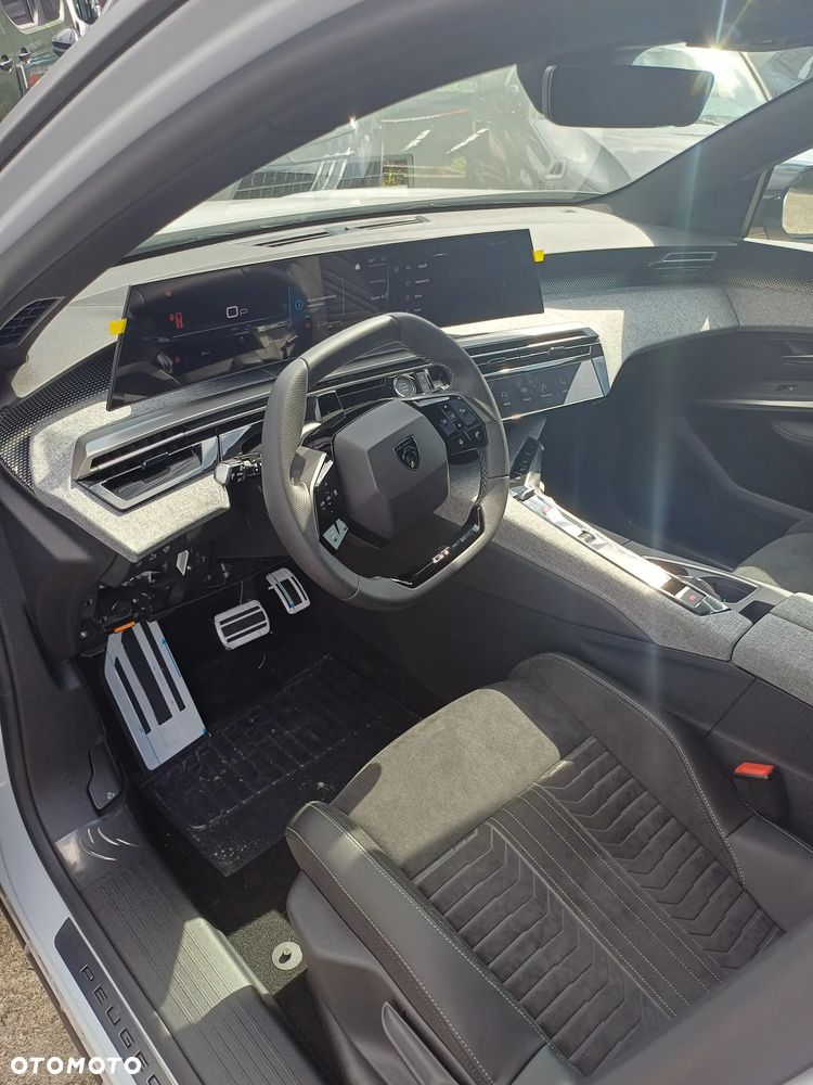 Peugeot 3008 1.2 PureTech mHEV GT S&S e-DCS6 - 10
