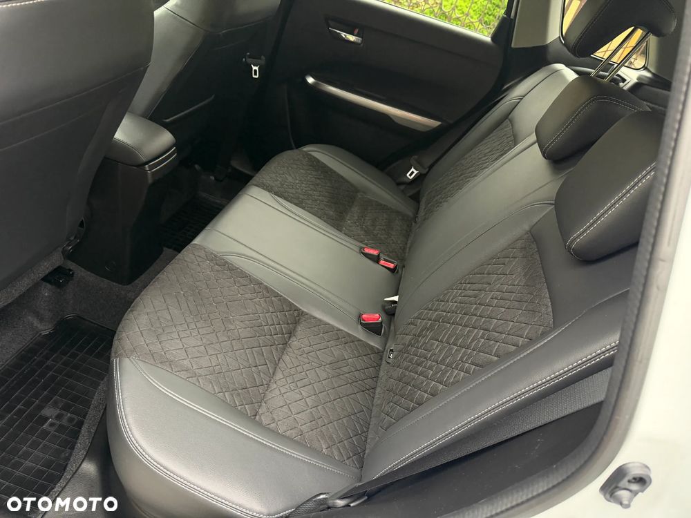 Suzuki Vitara 1.4 Boosterjet SHVS Elegance 2WD - 34