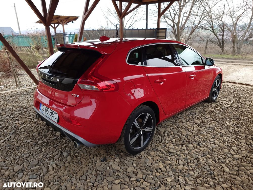 Volvo V40 T3 Geartronic RDesign - 17