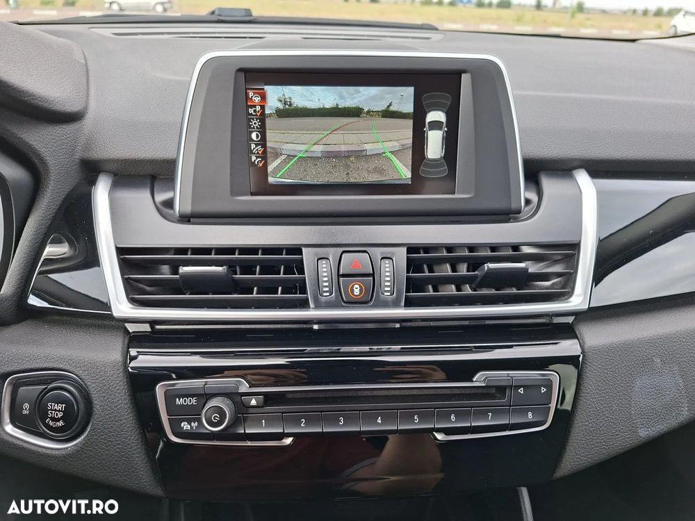 BMW Seria 2 218i Advantage - 19